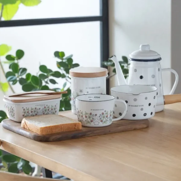 Store Beurrier émail avec couvercle bois Noiraudes 500ml - Mon Voisin Totor Cuisine Et Table
