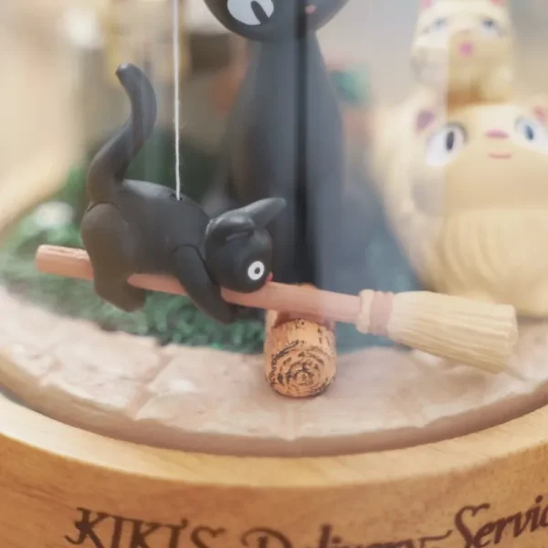 Sale Boîte à Musique Marionnette Jiji - Kiki la petite sorcière Boites À Musiques