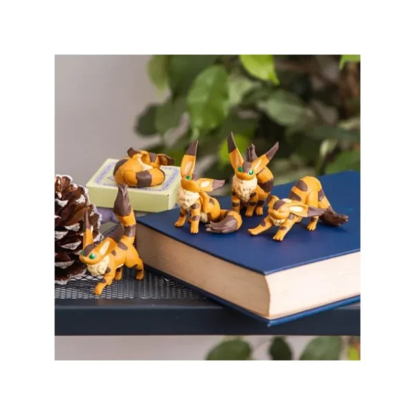Best Collect 1 Figurine Mystère Renard Ecureuil - Le Château dans le ciel Figurines