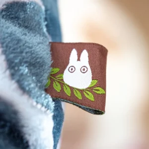 Fashion Coussin brique moiré Noiraude silhouette   - Mon Voisin Totoro Mobilier
