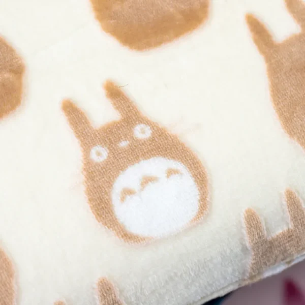 Discount Coussin brique moiré Totoro silhouette   - Mon Voisin Totoro Mobilier