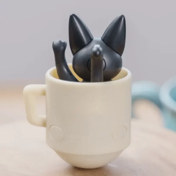 Hot Figurine Culbuto Kiki dans sa tasse - Kiki la petite sorcière Jouets
