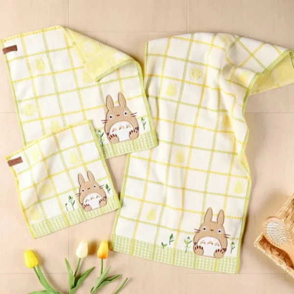 Online Mini serviette gauffrée Totoro 25x25 cm - Mon VoisinTotoro Linge De Maison