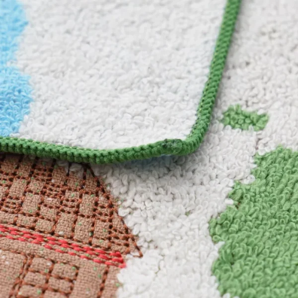 Hot Mini Serviette Totoro dans le ciel 25x25 cm - Mon Voisin Totoro Linge De Maison