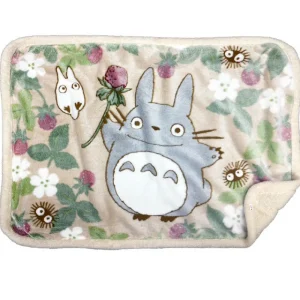 Shop Plaid fluffy Totoro Framboise 70x100 cm - Mon Voisin Totoro Linge De Maison