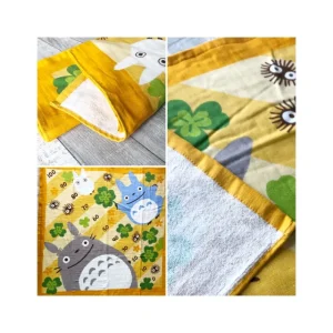 Shop Plaid Totoro Trèfles 90x90 cm - Mon Voisin Totoro Linge De Maison