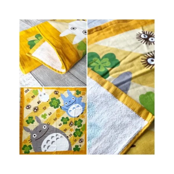Shop Plaid Totoro Trèfles 90x90 cm - Mon Voisin Totoro Linge De Maison