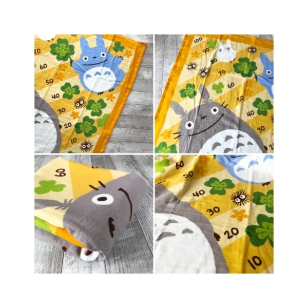 Shop Plaid Totoro Trèfles 90x90 cm - Mon Voisin Totoro Linge De Maison