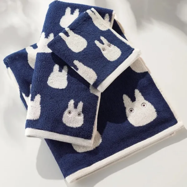 Discount Serviette Silhouette Totoro Blanc 33x80 cm - Mon Voisin Totoro Linge De Maison
