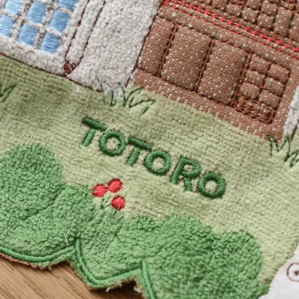 Flash Sale Serviette Totoro dans le ciel 34x80 cm - Mon Voisin Totoro Linge De Maison